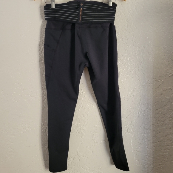 Tommie Copper Pro-Grade Lower Back Support Leggings Size Medium - Picture 5 of 5